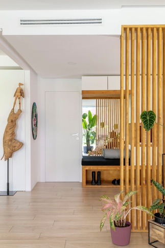 Soggiorno in stile contemporaneo di 65 di Caterina Scamardella Architetto Soggiorno in stile contemporaneo di 65 di Caterina Scamardella Architetto