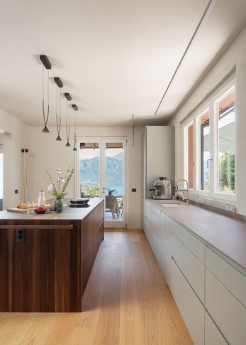 Cucina in stile contemporaneo di 23 di Annalisa Carli Architetto