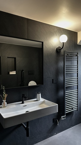 Open Space in stile glamour di 140 di SEGNI STUDIO Open Space in stile glamour di 140 di SEGNI STUDIO