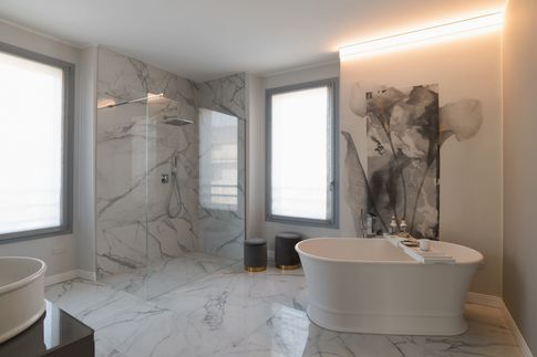 Bagno in stile contemporaneo di 25 di Silvana Barbato Bagno in stile contemporaneo di 25 di Silvana Barbato