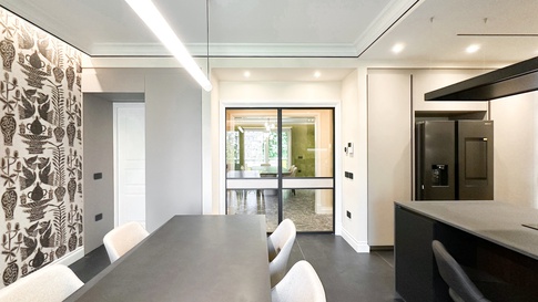 Cucina in stile eclettico di 35 di Studio Gaetano Riccardelli
