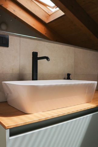 Bagno in stile moderno di 6 di Studio LABventinove