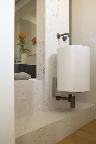 Bagno in stile contemporaneo di 6 di Michela Cordisco Studio