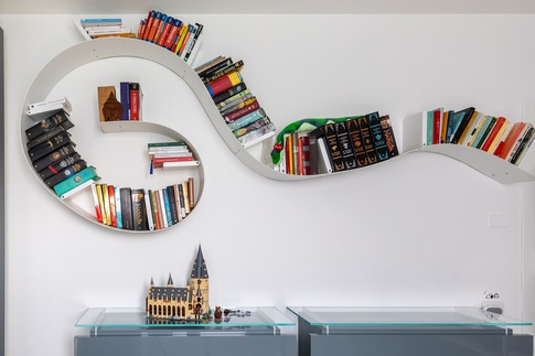 Studio in stile contemporaneo di 13 di Mobili Vivarelli S.R.L. Studio in stile contemporaneo di 13 di Mobili Vivarelli S.R.L.