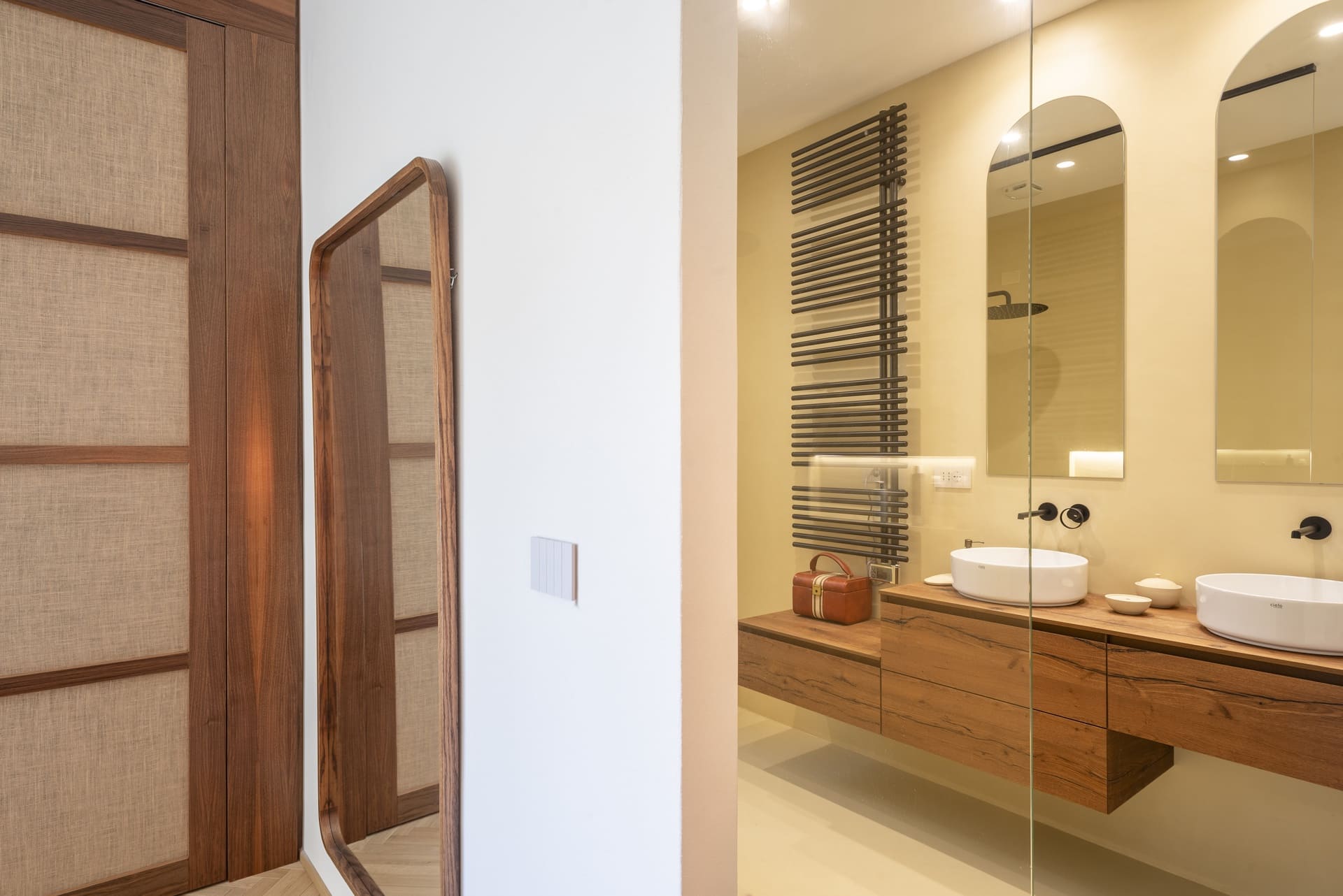 Camera da letto con bagno en suite