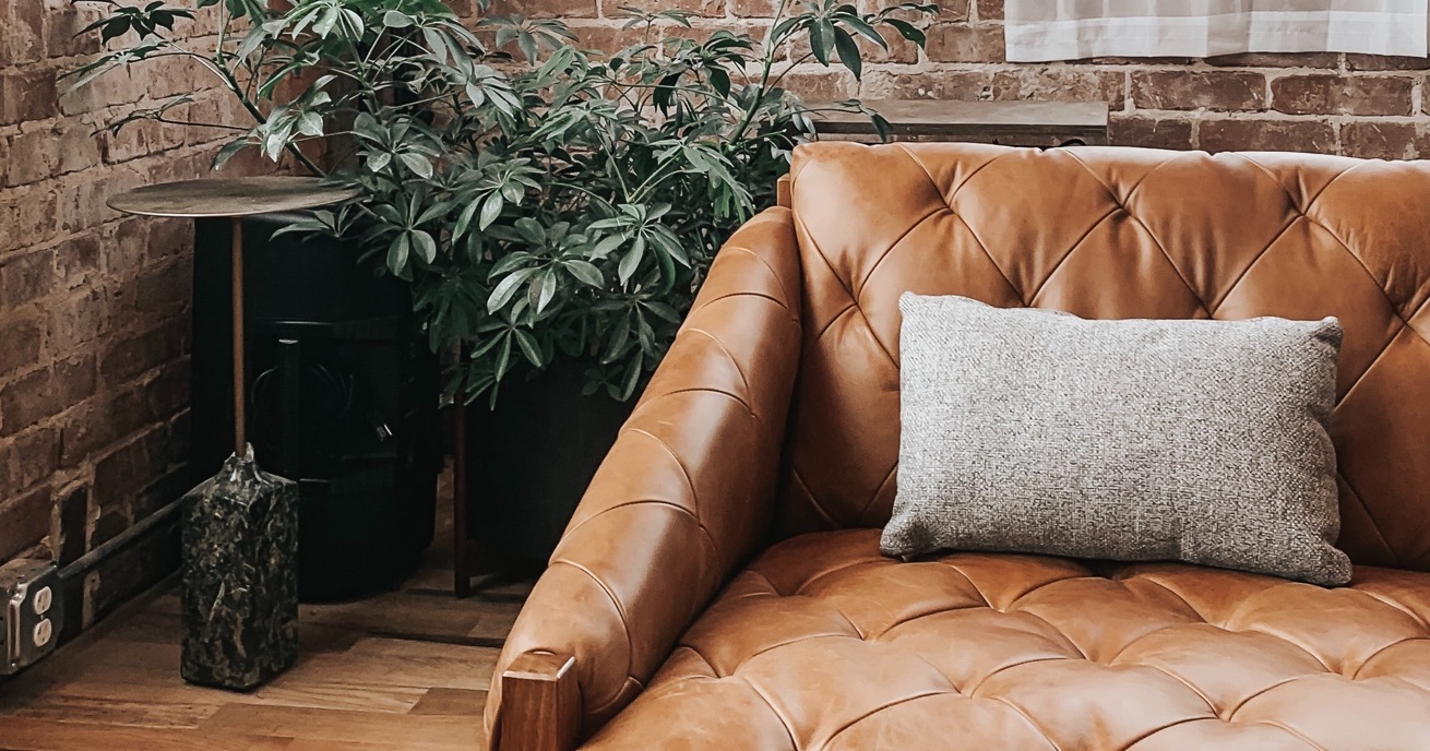 Divano in pelle o in tessuto?