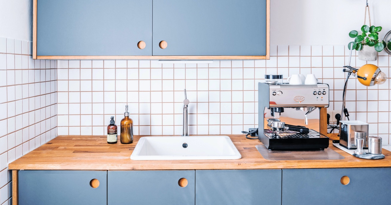 Come effettuare la giusta manutenzione del lavello in fragranite bianco